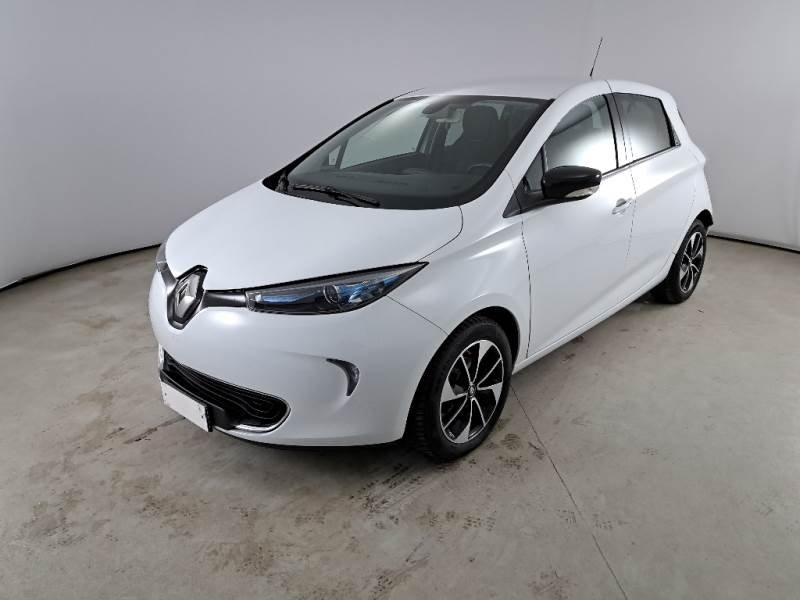 Vista en oblicuo del Renault ZOE, destacando su diseño aerodinámico y compacto, ideal para las Islas Canarias